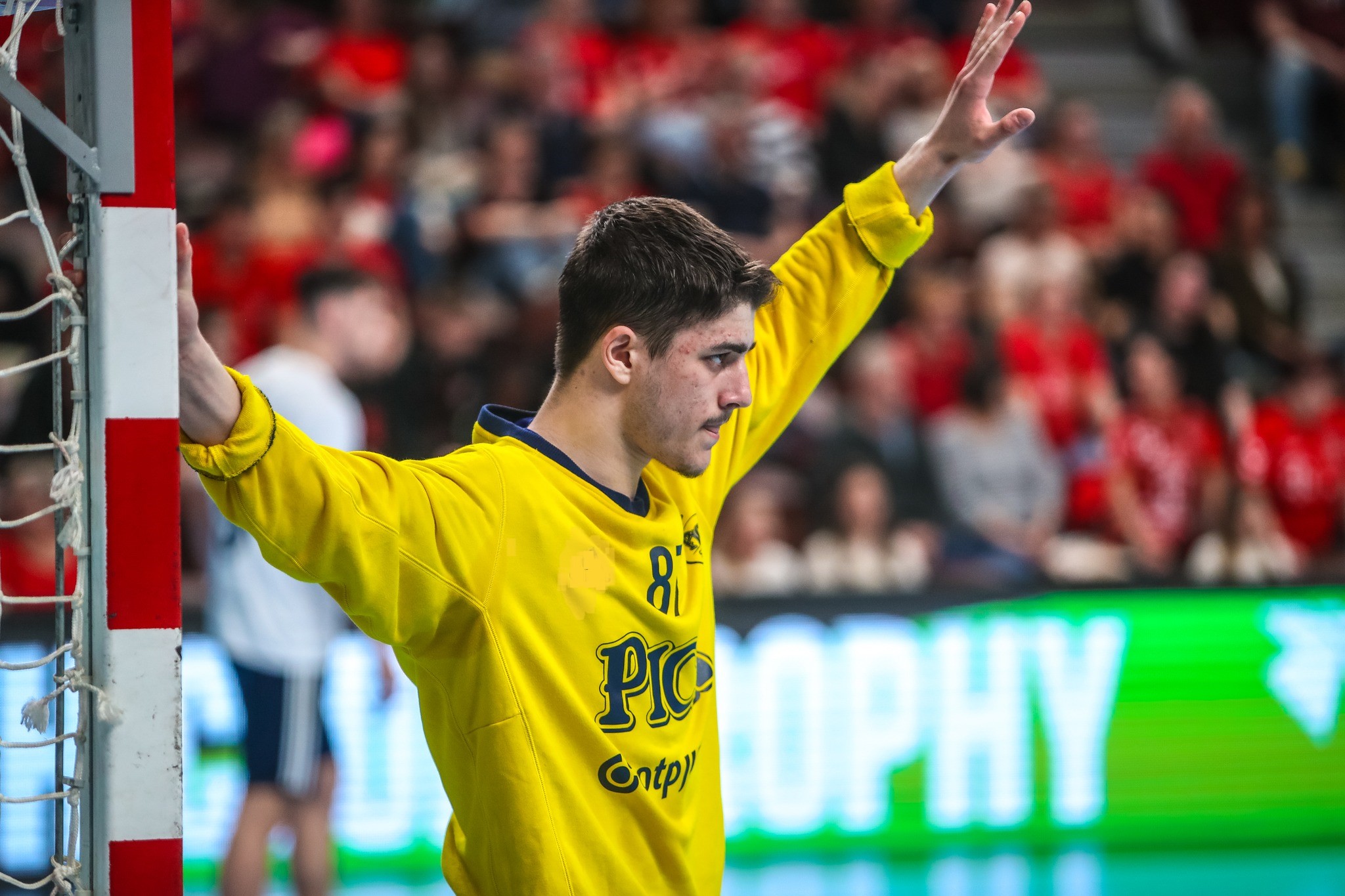 tesztelt-k-tud-sukat-otp-bank-pick-szeged