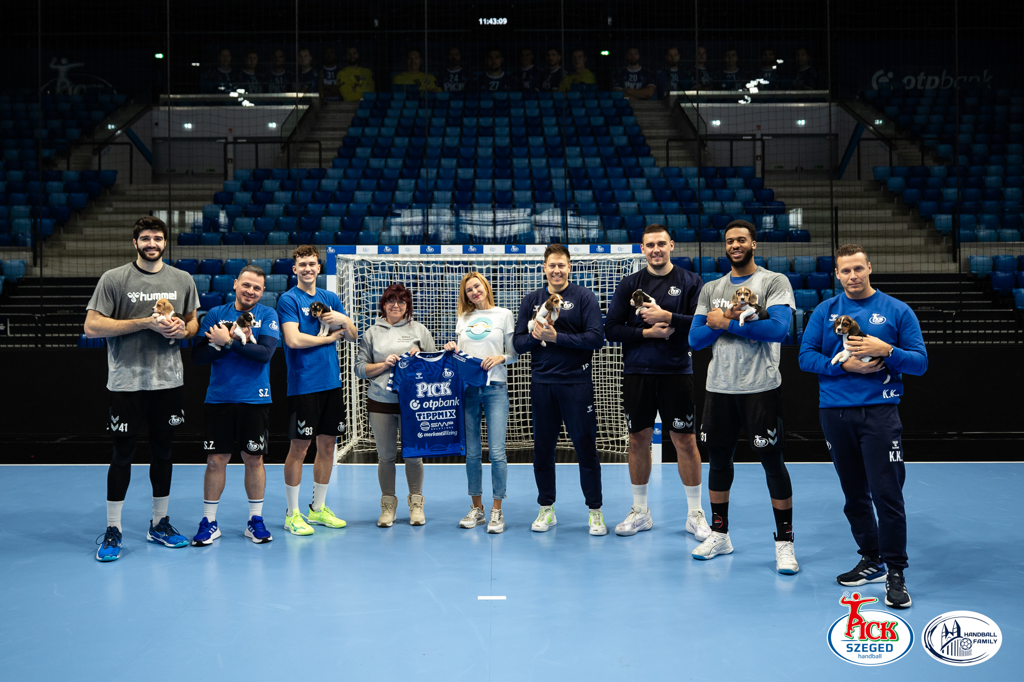 ma-van-az-llatok-vil-gnapja-otp-bank-pick-szeged
